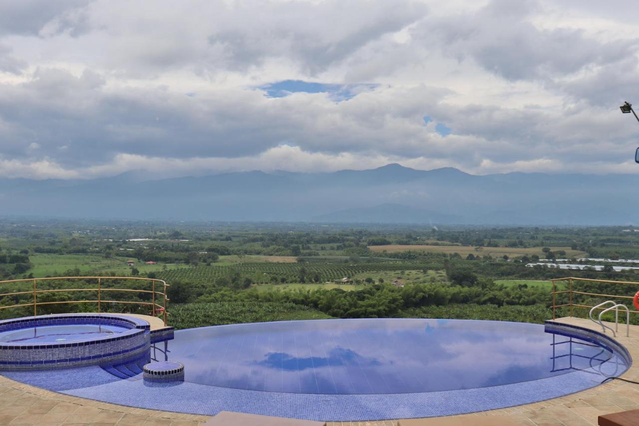 Hotel Tata Premium Pueblo Tapao Buitenkant foto