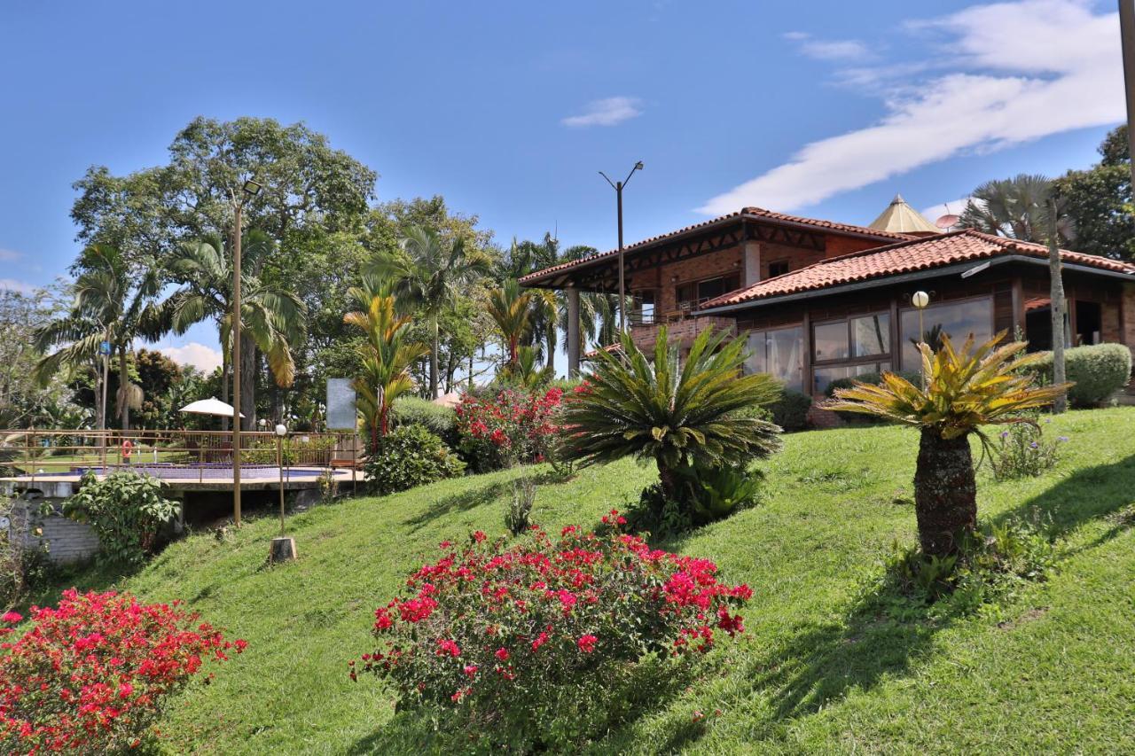 Hotel Tata Premium Pueblo Tapao Buitenkant foto